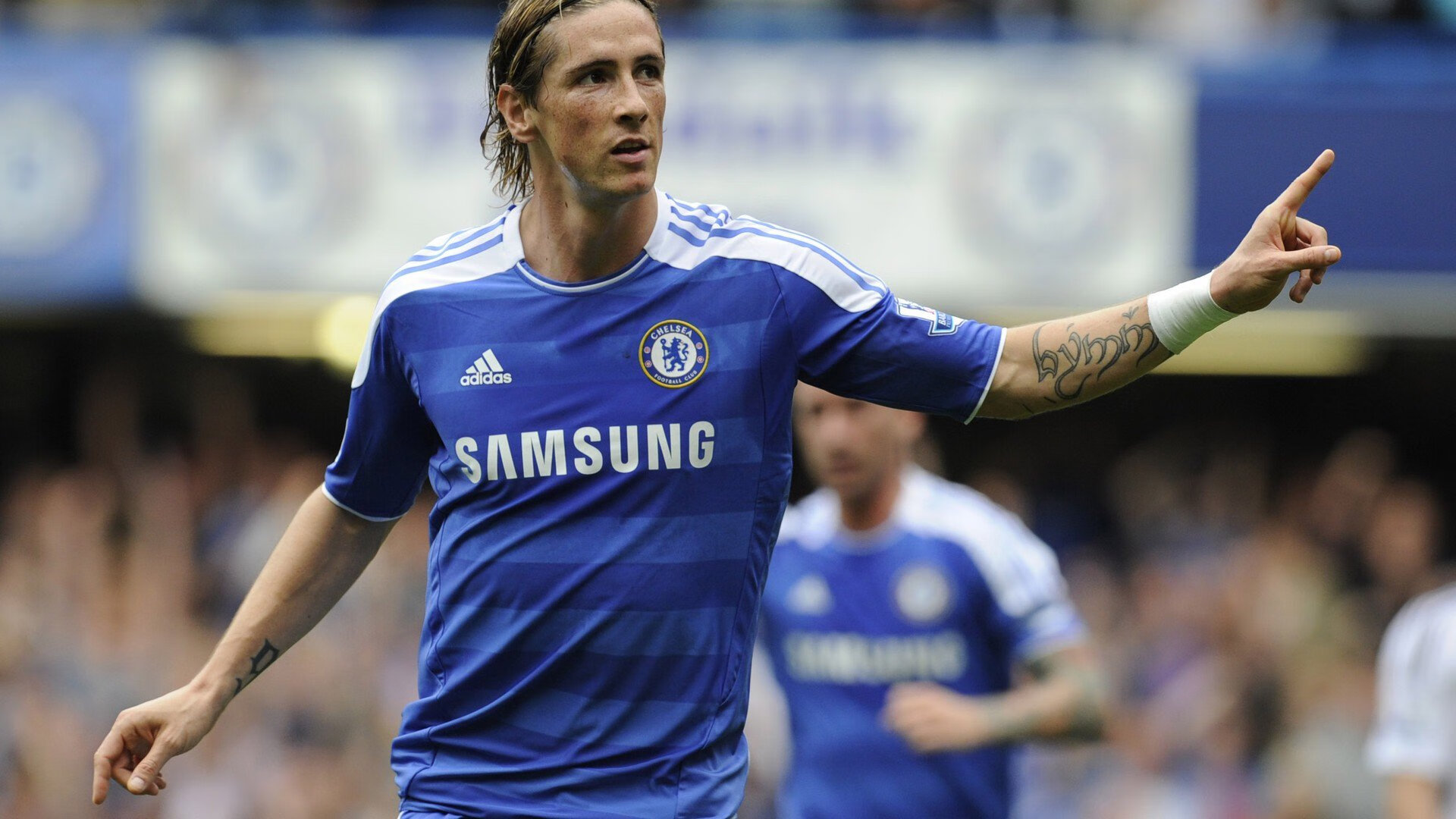 乐鱼体育下载-未来“足球王者”崭露头角，欧冠闪耀之星，欧冠星耀球员